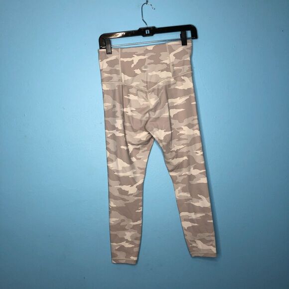 Athleta Elation 7/8 Tights Womens Small Gray Camo High Rise Activewear - Picture 4 of 7